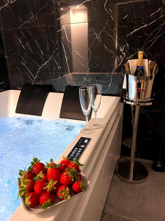 פלרמו Real Suite Spa מראה חיצוני תמונה